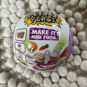 Mini Verse Easter cupcakes